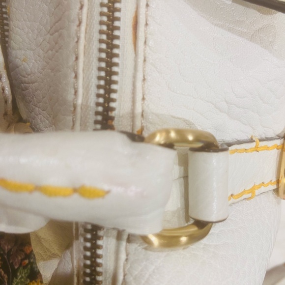 N16-ANTONIO MELANI Off-White Leather Purse - Picture 10 of 12